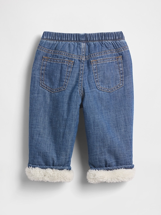 baby sherpa-gefütterte schlupfjeans im barrel-stil