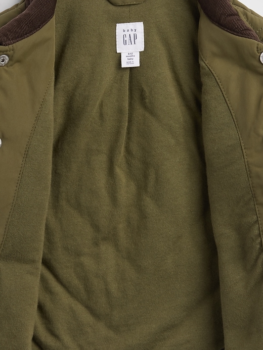 baby-steppjacke aus recyceltem scheunenstoff