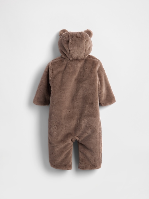 baby-einteiler mit bärenkapuze aus kunstfell