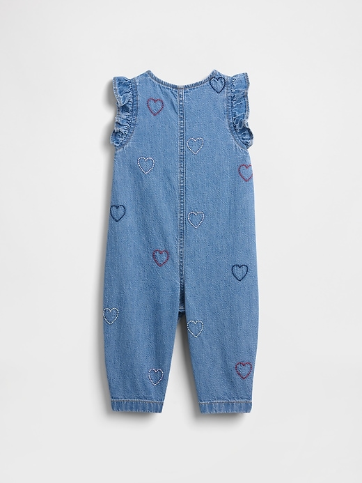 baby-jeans-einteiler mit herzstickerei