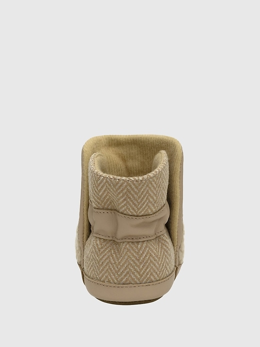 robeez baby wren soft sole boots