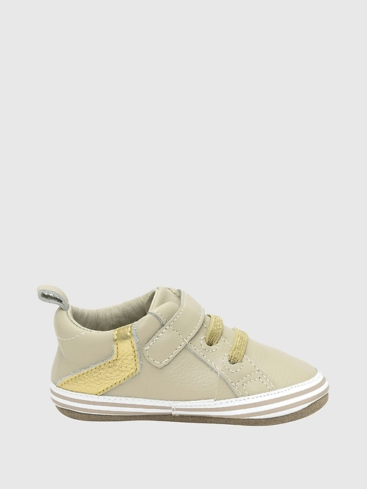 robeez baby addie erste tritte