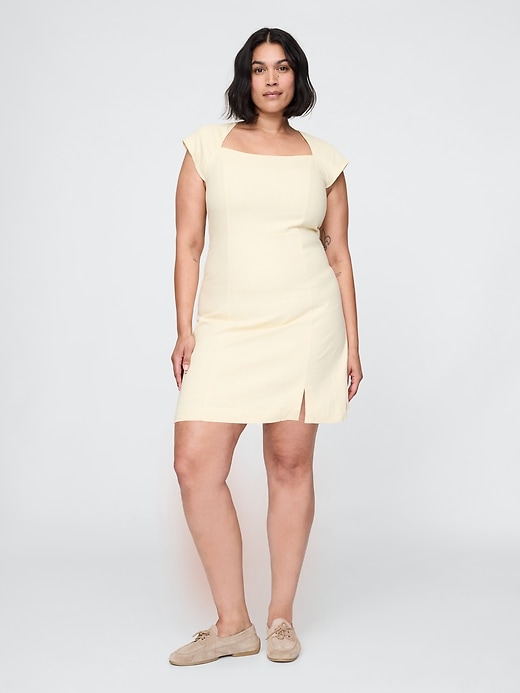 minikleid aus leinenmischung mit kurzen Ärmeln