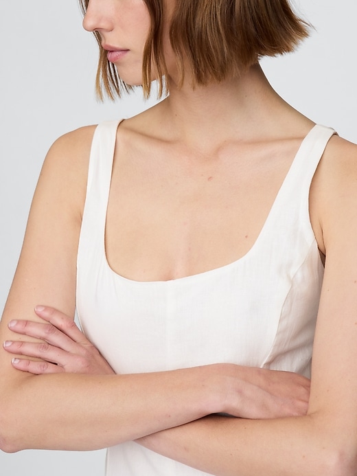 maxikleid aus leinenmischung mit eckigem ausschnitt