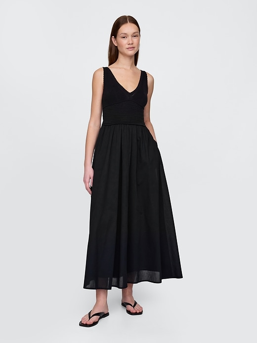 gehäkeltes maxikleid aus verschiedenen materialien