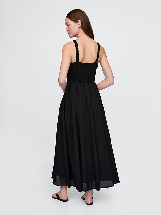 gehäkeltes maxikleid aus verschiedenen materialien