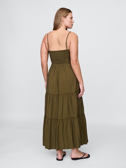 stufen-maxikleid mit bindeband vorne