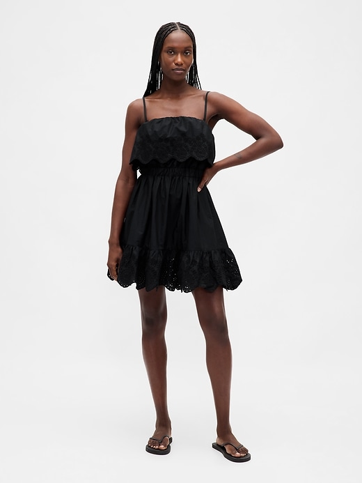minikleid mit Ösen und rüschen