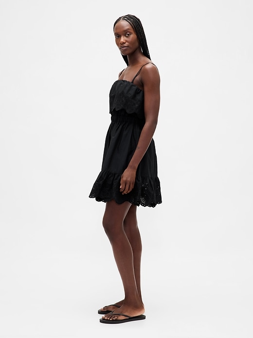 minikleid mit Ösen und rüschen