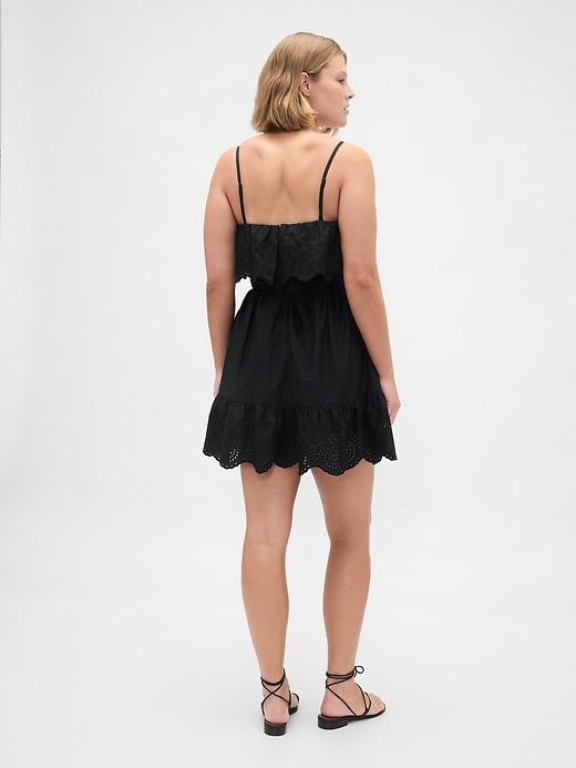 minikleid mit Ösen und rüschen