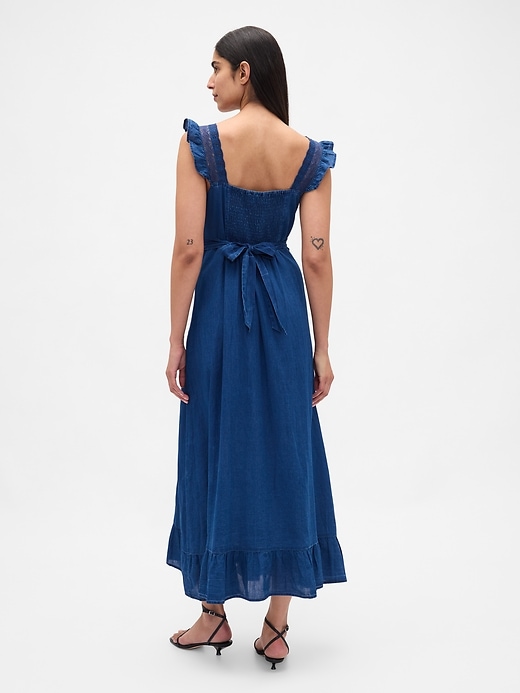 indigofarbenes maxikleid mit rüschenbesatz