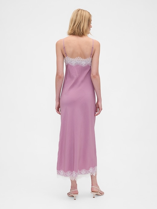 maxikleid mit spitzenbesatz