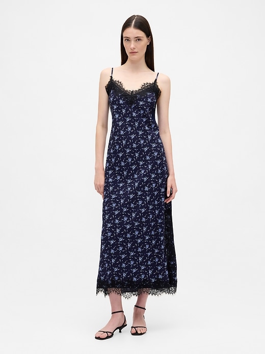 maxikleid mit spitzenbesatz