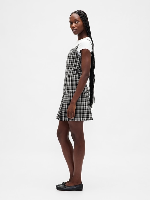 plissiertes minikleid mit eckigem ausschnitt