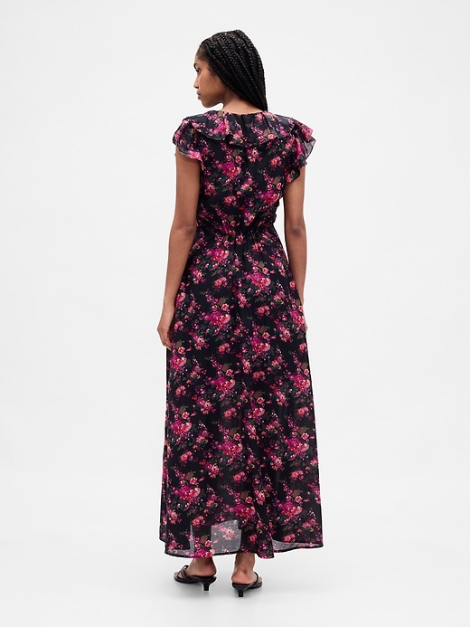 maxikleid mit rüschen und v-ausschnitt