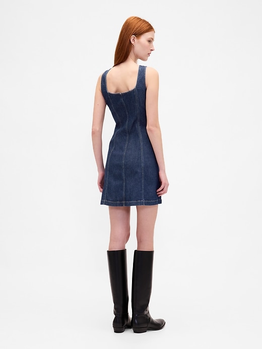 jeans-minikleid mit ziernähten und knopfleiste