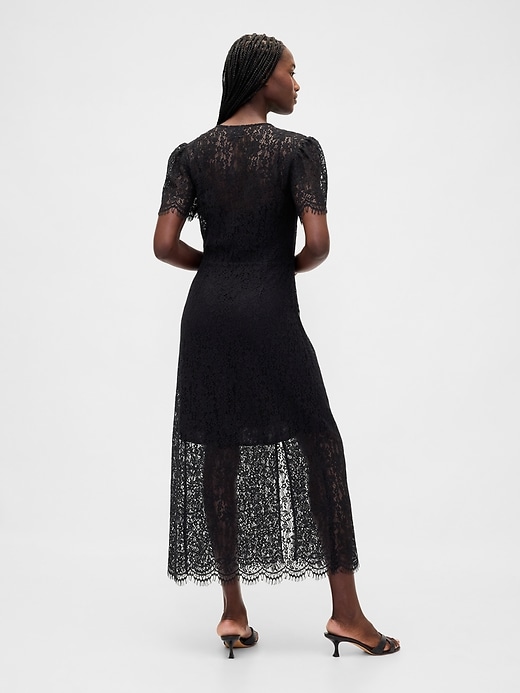 midikleid aus spitze mit v-ausschnitt
