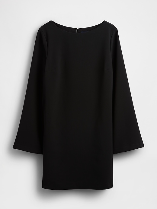 minikleid mit u-boot-ausschnitt