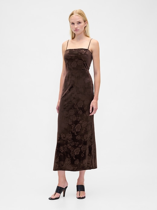 samt-maxikleid mit eckigem ausschnitt