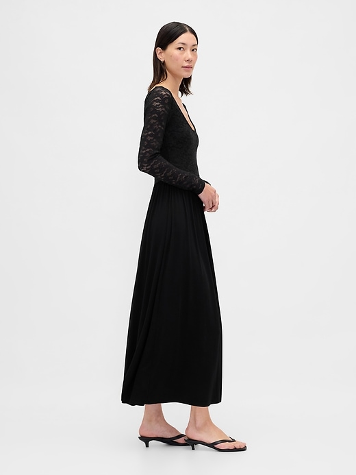 maxikleid aus verschiedenen materialien