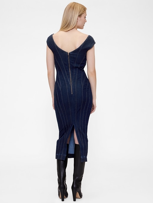 gapstudio midikleid aus denim mit ziernähten und kurzen Ärmeln