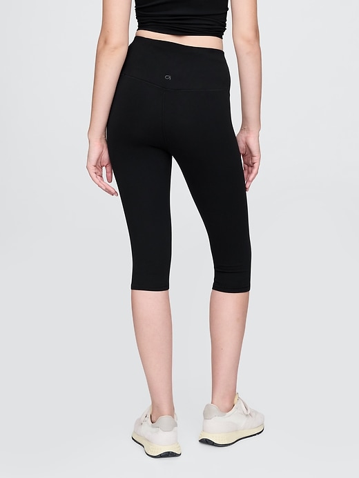 gapfit leggings mit glattem hohem bund und kurzem schnitt