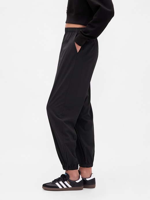 gapfit tech high rise zip-hem joggers