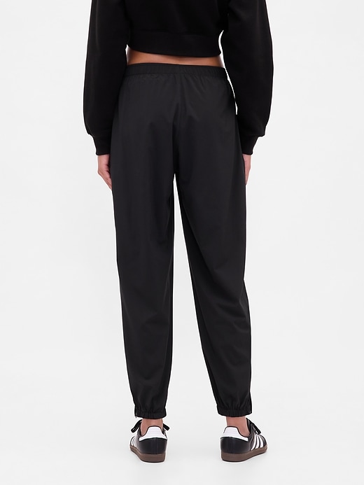 gapfit tech high rise zip-hem joggers