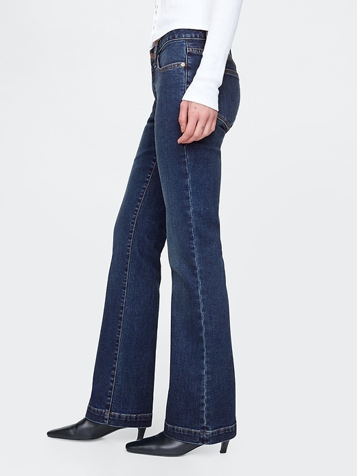 hüftjeans lang und schmal geschnitten