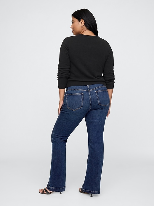 hüftjeans lang und schmal geschnitten