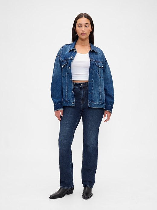 curvy high rise slim straight jeans im 90er-jahre-stil mit geradem bein und schmalem schnitt.