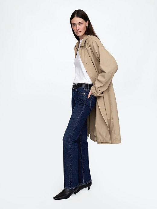 hüftjeans im 90er-jahre-stil schmal geschnitten gerade geschnitten