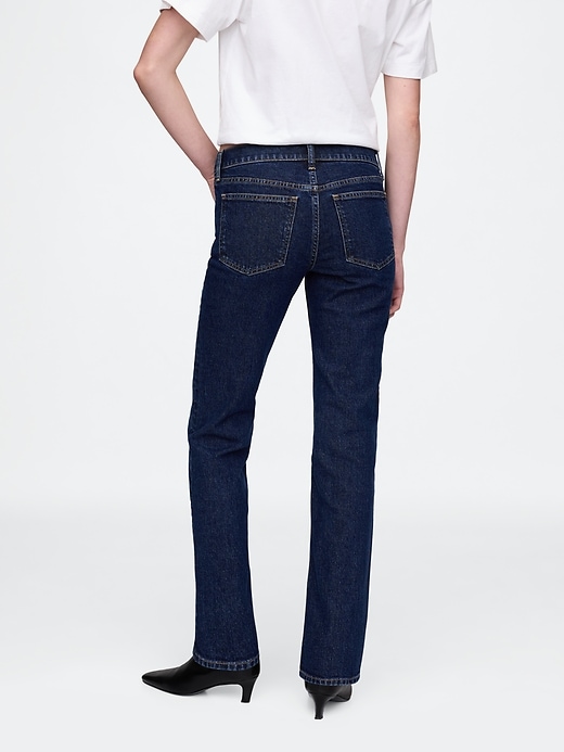 hüftjeans im 90er-jahre-stil schmal geschnitten gerade geschnitten