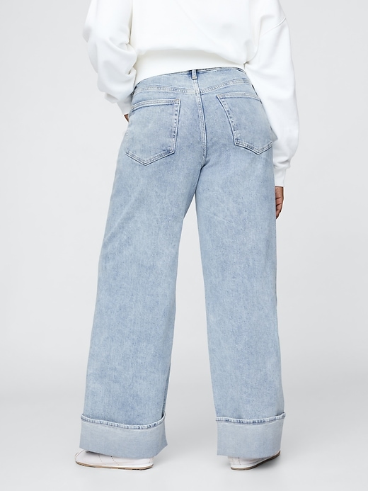 high rise stride jeans mit umgeschlagenem weitem bein