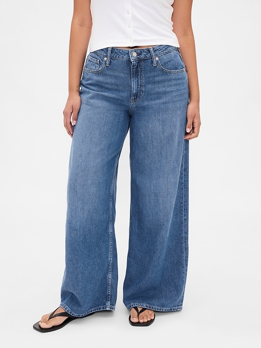 curvy mid rise ultrasoft baggy jeans