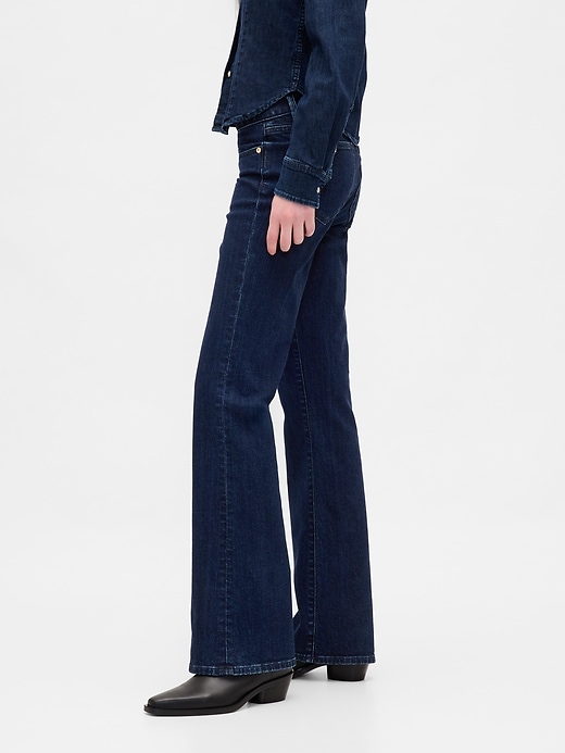 hüftjeans lang und schmal geschnitten