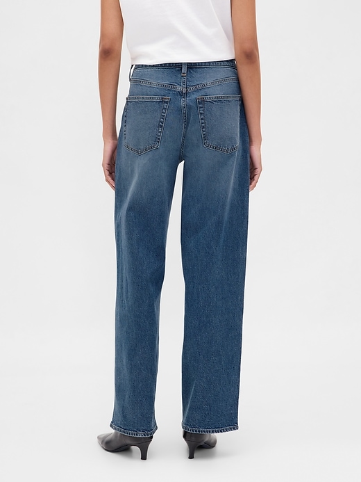 high-rise-jeans im 90er-jahre-stil mit lockerem schnitt