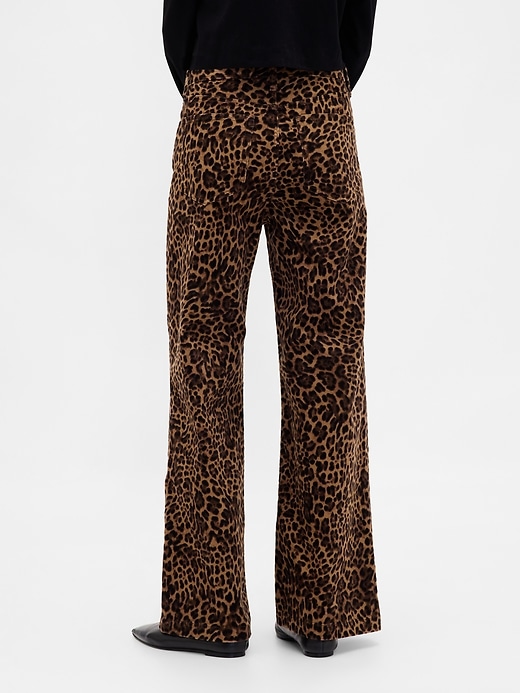 cordhose mit hohem bund und weitem bein