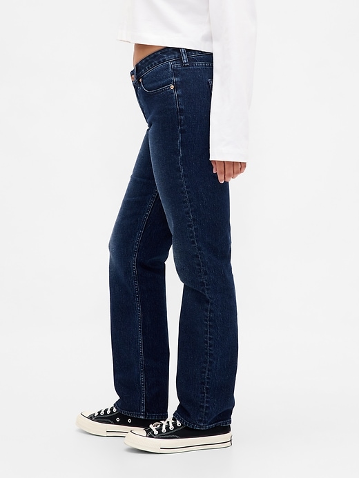 curvy low rise slim straight jeans aus den 90ern