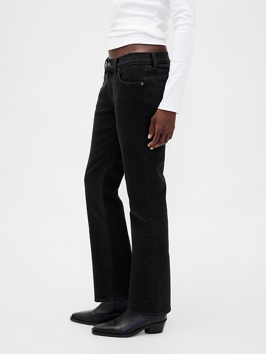 hüftjeans im 90er-jahre-stil schmal geschnitten gerade geschnitten