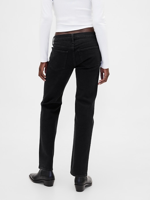 hüftjeans im 90er-jahre-stil schmal geschnitten gerade geschnitten