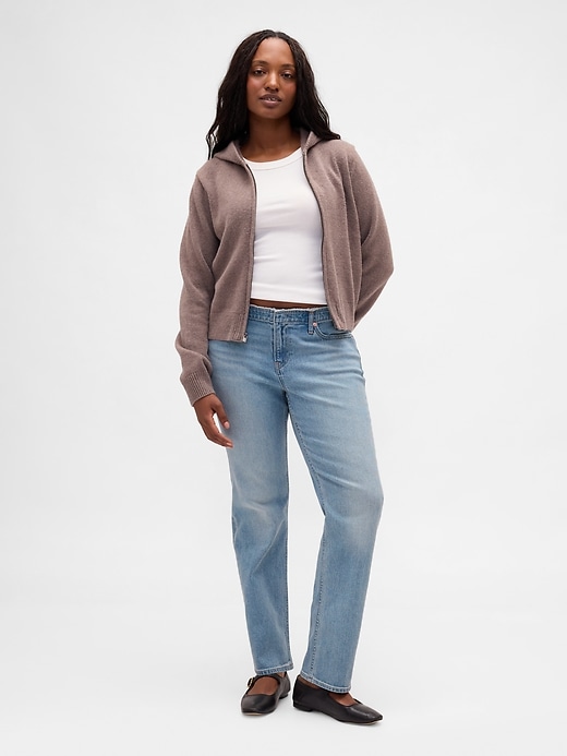 hüftjeans im 90er-jahre-stil schmal geschnitten gerade geschnitten