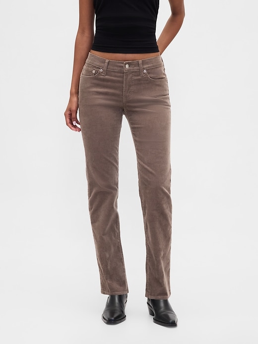 cordhose mit niedrigem bund schmal geschnitten gerader schnitt im 90er-jahre-stil