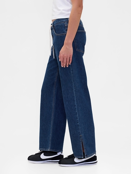 hüftjeans mit kordelzug im 90er-jahre-stil