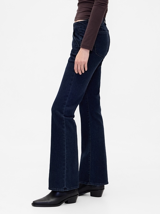 hüftjeans lang und schmal geschnitten