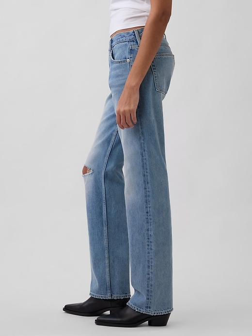 mittelhoch geschnittene steife lockere straight-jeans