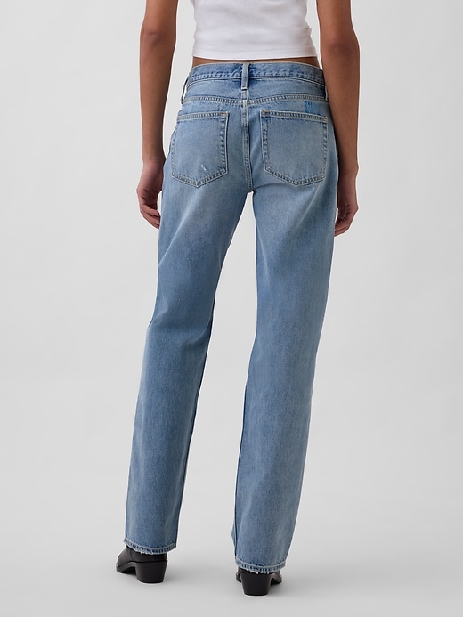 mittelhoch geschnittene steife lockere straight-jeans