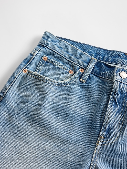 mittelhoch geschnittene steife lockere straight-jeans