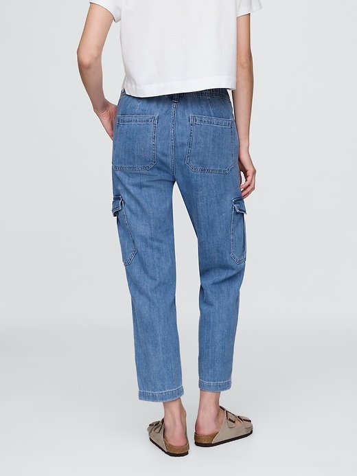 jeans-jogginghose mit cargo-funktion