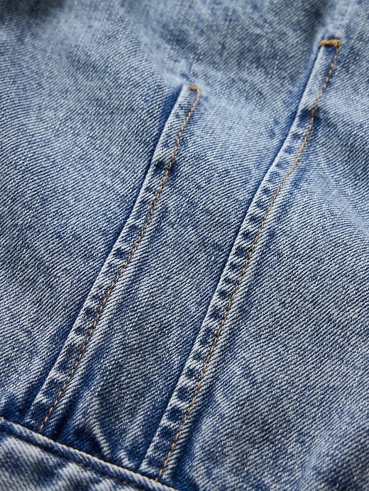 jeansjacke mit ikonischen barrel-Ärmeln